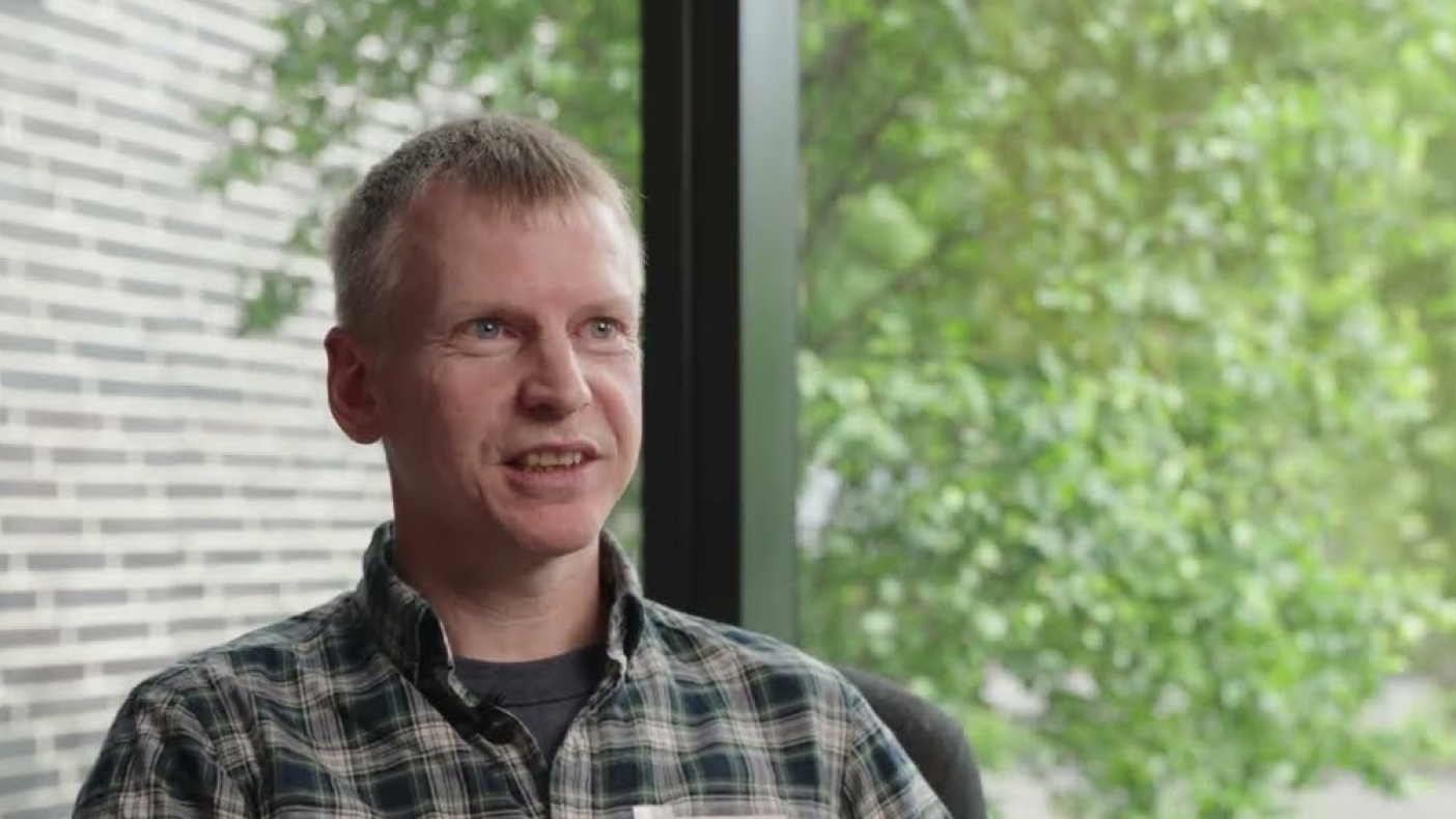 Interview with Lutz Ahrens